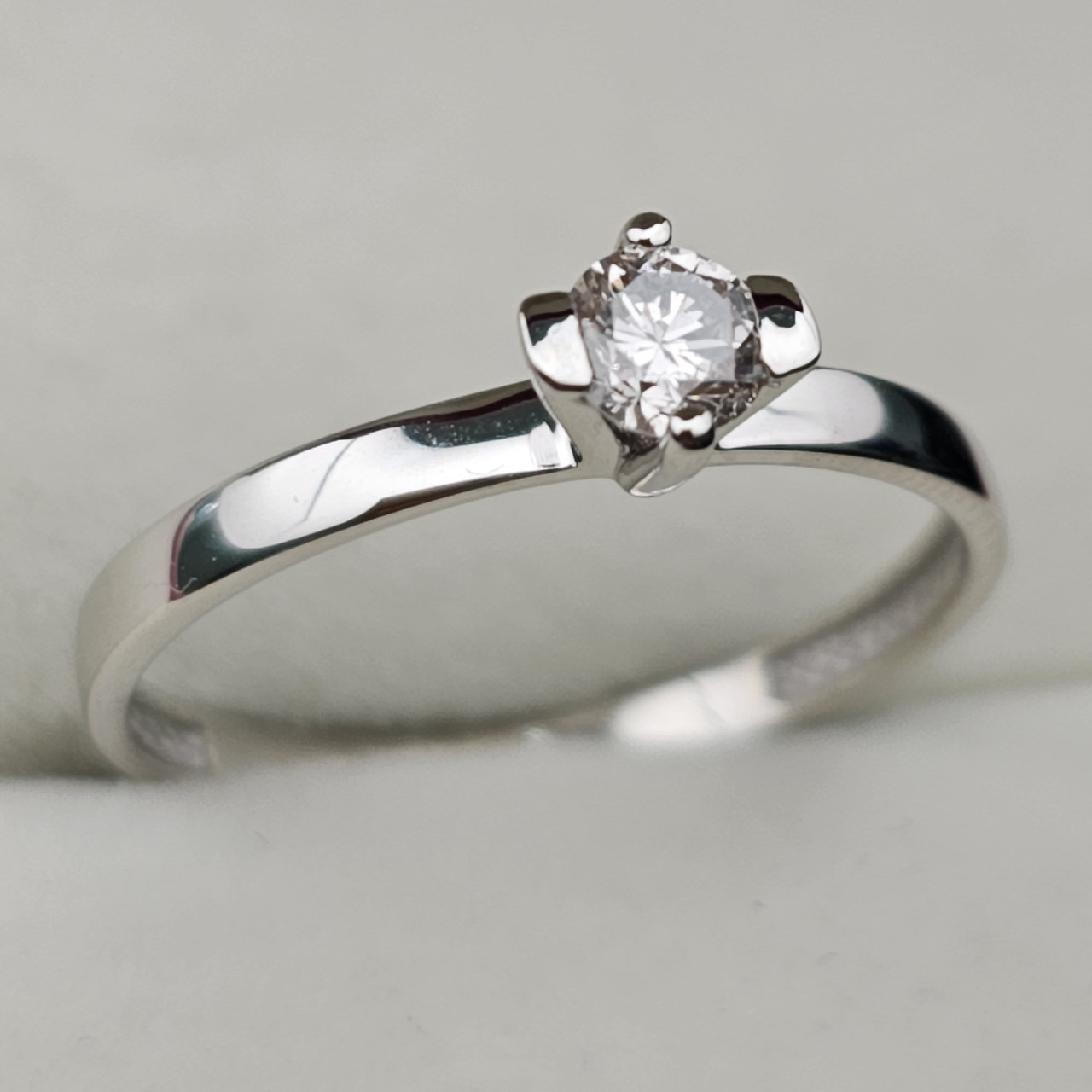 Золотое кольцо с бриллиантами б/з 0,213ct SI2/I ,VG ,16.5