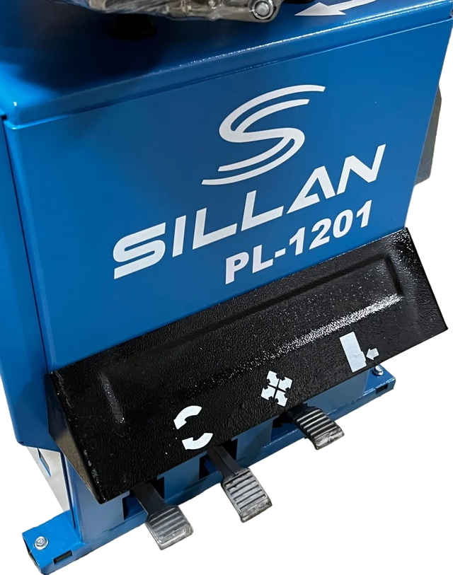 Шиномонтажный станок SILLAN PL-1201 до 24" передняя панель фото