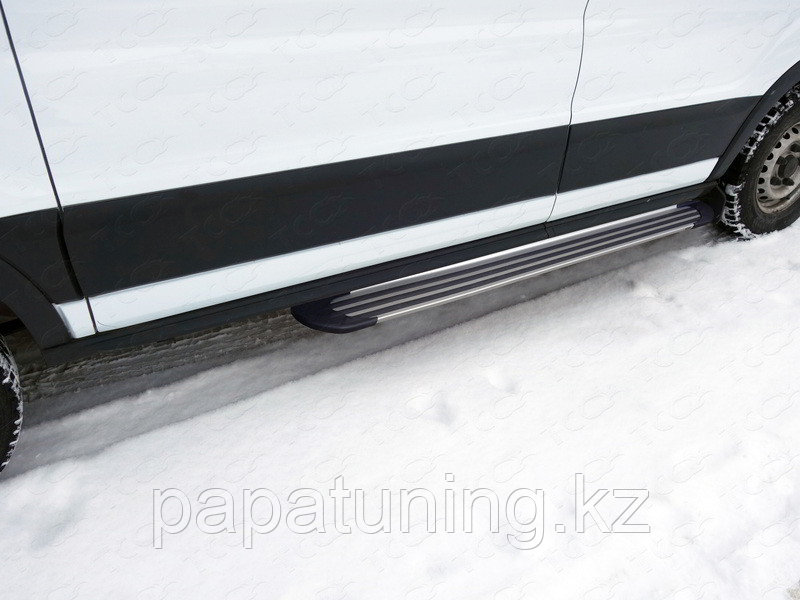 Порог алюминиевый "Slim Line Silver" 1720 мм (левый) ТСС для Ford Transit FWD L2 2013-