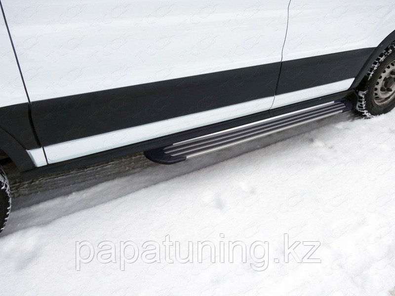 Порог алюминиевый "Slim Line Silver" 1720 мм (левый) ТСС для Ford Transit FWD L2 2013- - фото 1 - id-p108091689