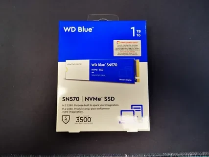 Твердотельный накопитель  250GB SSD WD BLUE SN570 M.2 2280 NVMe R3300Mb/s W1200M/s WDS250G3B0C