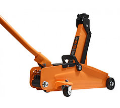 Домкрат гидравлический подкатной ДМК-2К (2 т, 135-385 мм, в кейсе) Вихрь