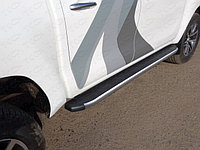Пороги алюминиевые с пластиковой накладкой (карбон серебро) 1920 мм ТСС для Toyota Hilux 8 Exclusive 2018-2020