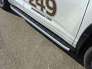 Пороги алюминиевые с пластиковой накладкой 1820 мм (карбон серебро) ТСС для Toyota Highlander 3 рестайлинг