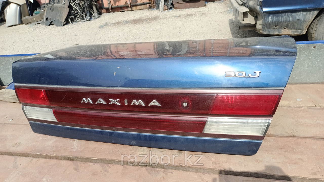 Крышка багажника Nissan Maxima PA32