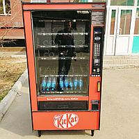 Американский вендинговый автомат по продаже штучного товара