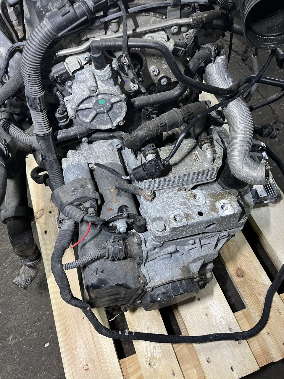 Двигатель Volkswagen AXZ 3.2 FSI VR6 - фото 8 - id-p108257551