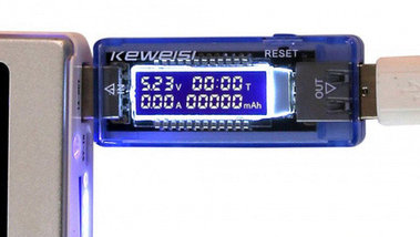 USB-тестер емкости аккумулятора цифровой 4-в-1 KEWEISI {V, A, mAh, T-время} (USB-тестер + 3А нагрузка), фото 3