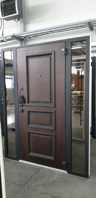 Входная металлическая дверь модель 1785 графит с фрамугой - фото 4 - id-p81753015