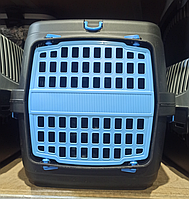 Переноска для кошек и мелких собак