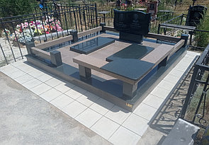 Мемориальный комплекс на могилу