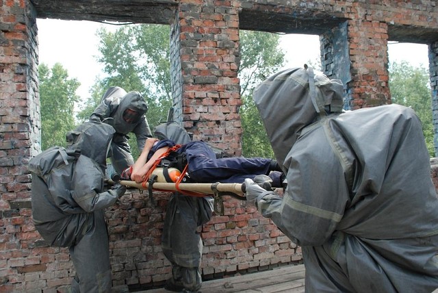 индивидуальные защитные костюмы