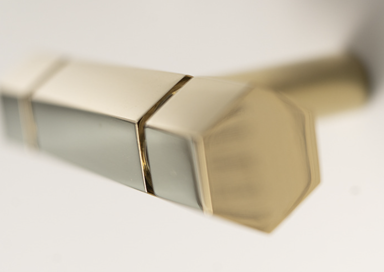 Мебельная ручка Ema, глянцевое золото, материал латунь 224мм - фото 5 - id-p108533257