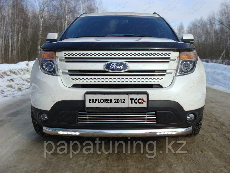 Защита передняя короткая (овальная (с ходовыми огнями)) 75х42 мм ТСС для Ford Explorer 2012-2015, фото 1