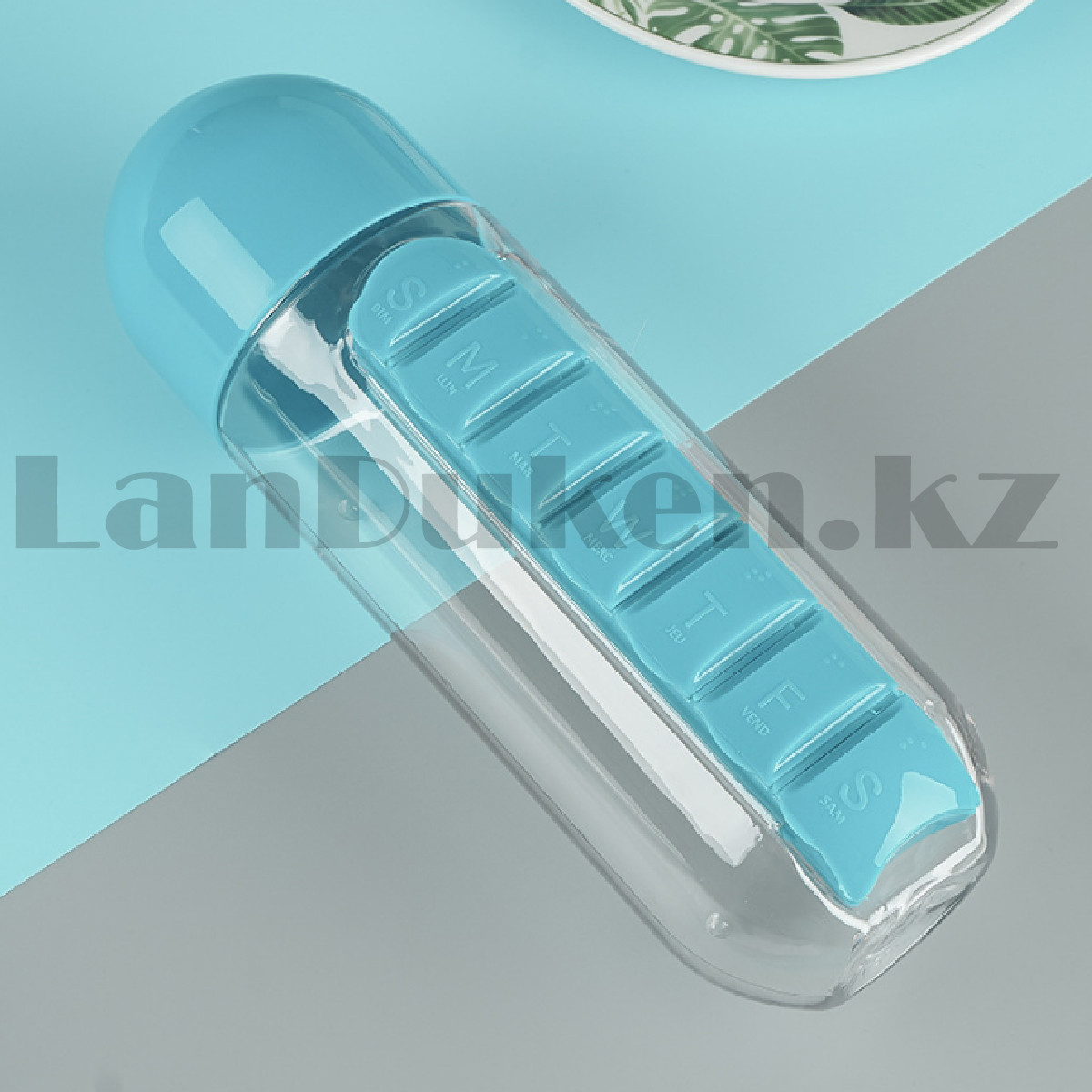 Бутылка для воды с органайзером для таблеток 700 мл голубая - фото 1 - id-p108599894