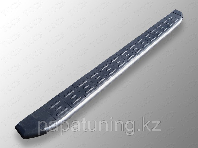 Пороги алюминиевые с пластиковой накладкой (карбон серебро) 1720 мм ТСС для SsangYong Actyon 2011-2013 - фото 2 - id-p108132222