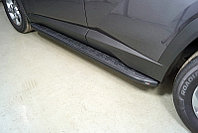 Пороги алюминиевые с пластиковой накладкой (карбон черные) 1820 мм ТСС для Hyundai Tucson 2021-