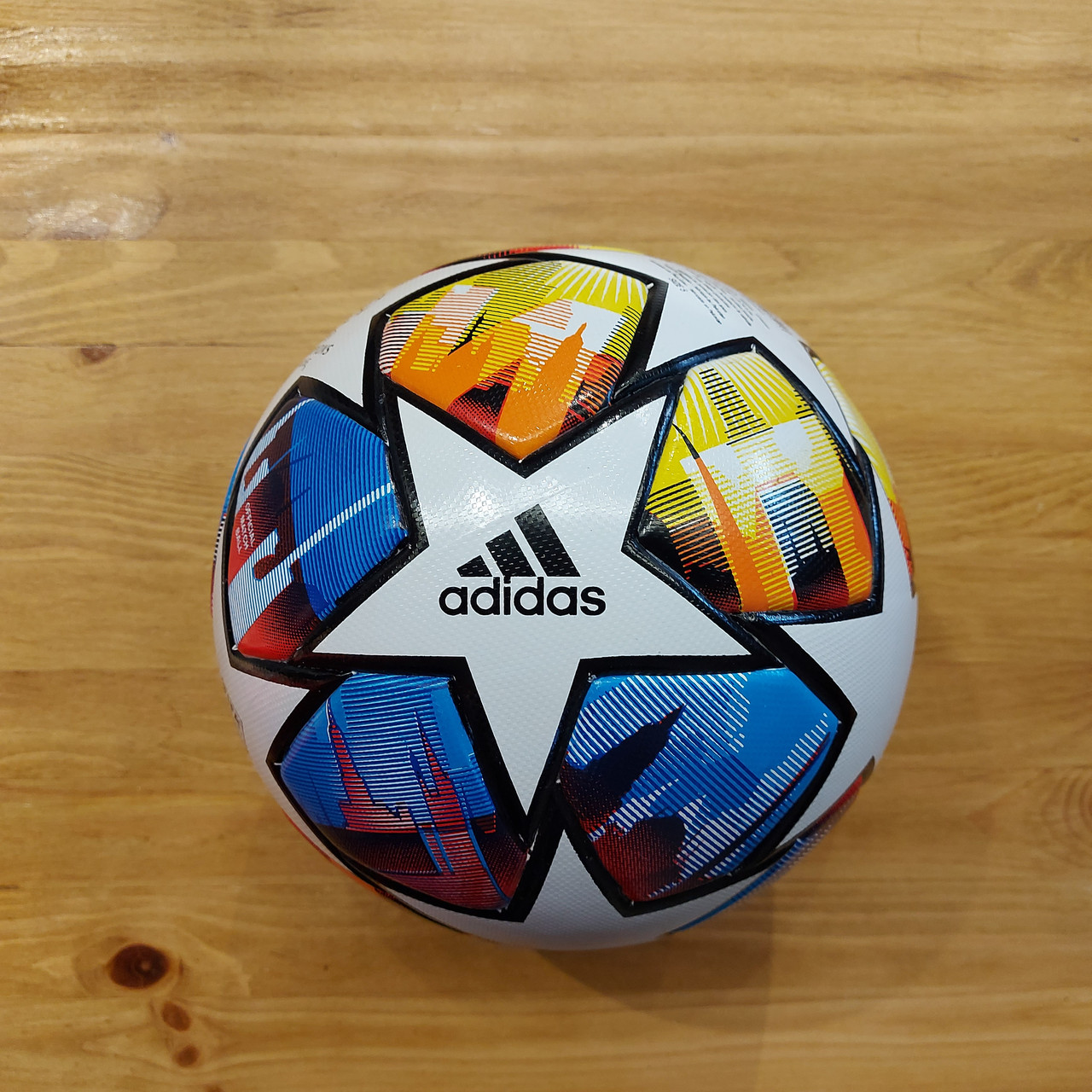 Профессиональный Футбольный Мяч "Champions League" Adidas. Saint Petersburg 2022. Size 5. Оригинальный - фото 3 - id-p108709415