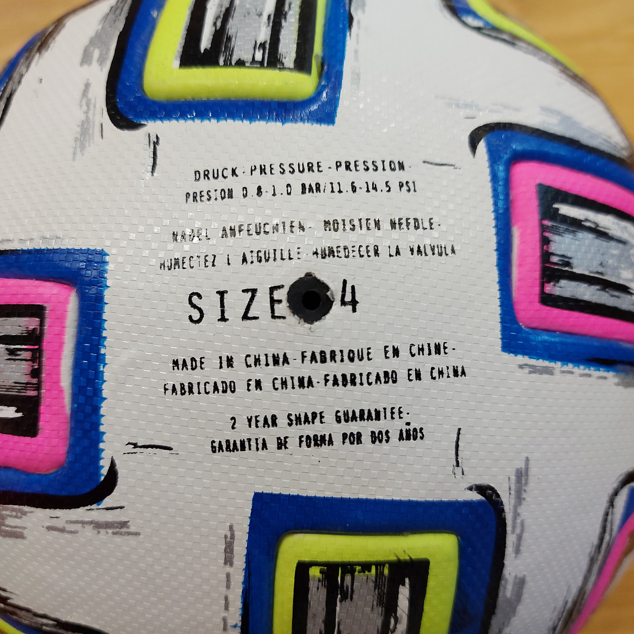 Оригинальный Футзальный мяч Adidas EURO 2020 Uniforia. Size 4. Профессиональный. - фото 2 - id-p108759193