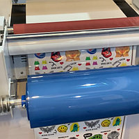 UV DTF принтер для нанесения изображения на любые твердые поверхности