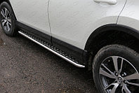 Пороги с площадкой 42,4 мм ТСС для Toyota RAV4 2015-2019
