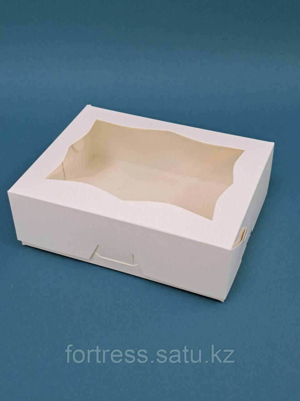 Коробка белая с окном 18*14*6