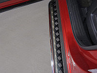 Пороги с площадкой 42,4 мм ТСС для Mazda CX-9 2017-