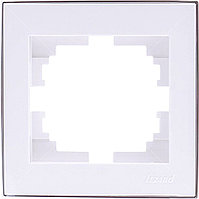 Рамка для выключателей и розеток Lezard RAIN 703-0225-146 белый