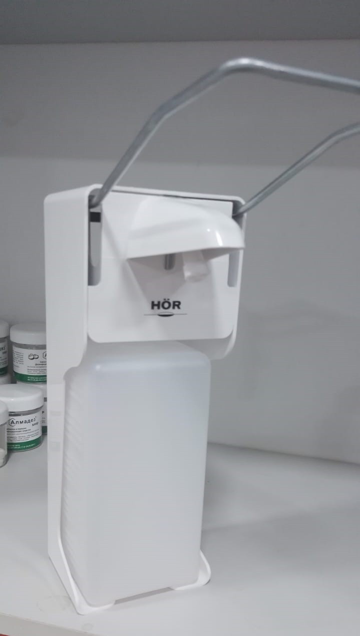 Локтевые дозаторы