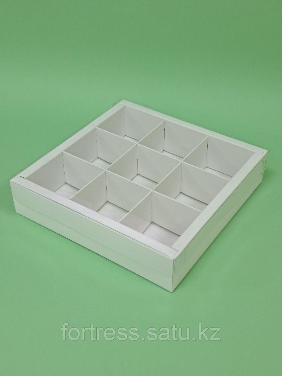 Коробка внешний размер 22,5*22,5*5см внутренний размер(20*20*5)с прозрачной крышкой, дно белое - фото 3 - id-p105491286