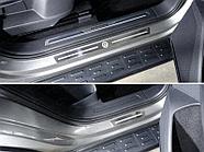 Накладки на пороги внешние (лист шлифованный логотип VW) 4шт ТСС для Volkswagen Tiguan 2017-2021