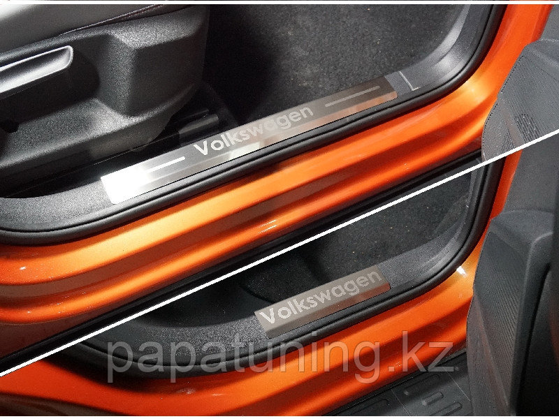 Накладки на пластиковые пороги (лист шлифованный надпись Volkswagen) 4шт ТСС для Volkswagen Taos 2021- - фото 1 - id-p108851907
