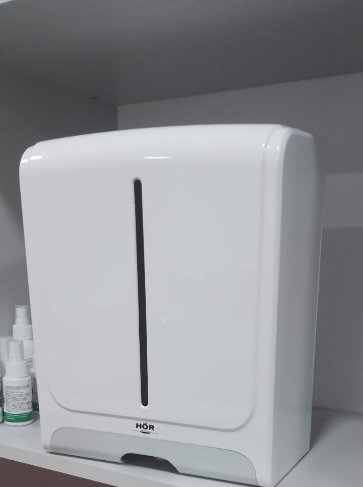 Диспенсеры бумажных полотенец