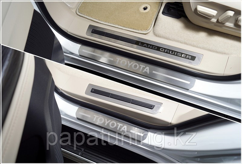 Накладки на пороги (лист шлифованный надпись Toyota) 4шт ТСС для Toyota Land Cruiser 300 (70TH ANNIVERSARY) - фото 1 - id-p108851829