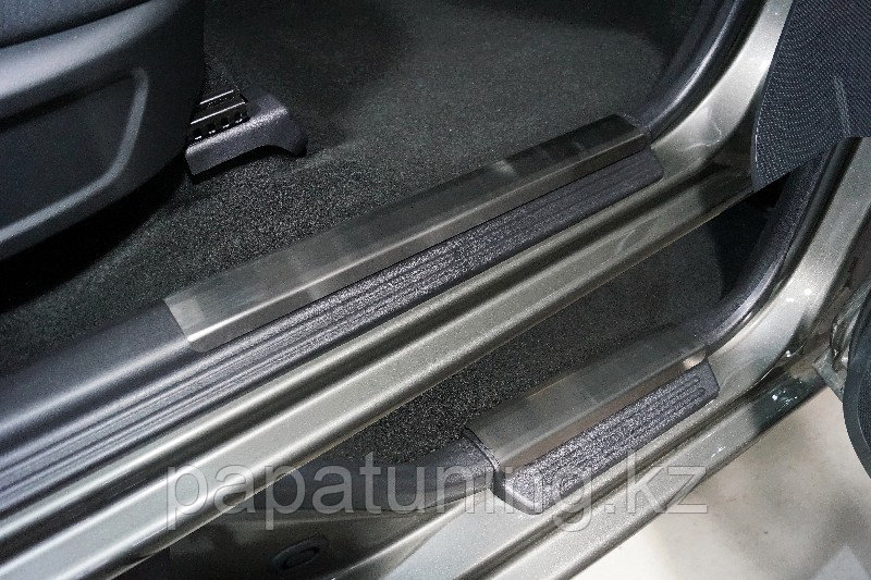 Накладки на пластиковые пороги (лист шлифованный) 4шт ТСС для Great Wall Wingle 7 4WD 2.0 TD 2020- - фото 1 - id-p108851546