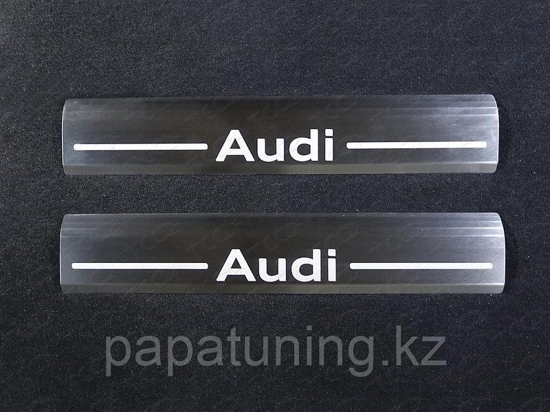 Накладки на пластиковые пороги (лист шлифованный надпись audi) 2шт ТСС для Audi Q5 2017- (а/м без - фото 2 - id-p108851459