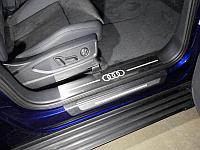 Накладки на пластиковые пороги (лист шлифованный логотип audi) 2шт ТСС для Audi Q5 2017- (а/м без