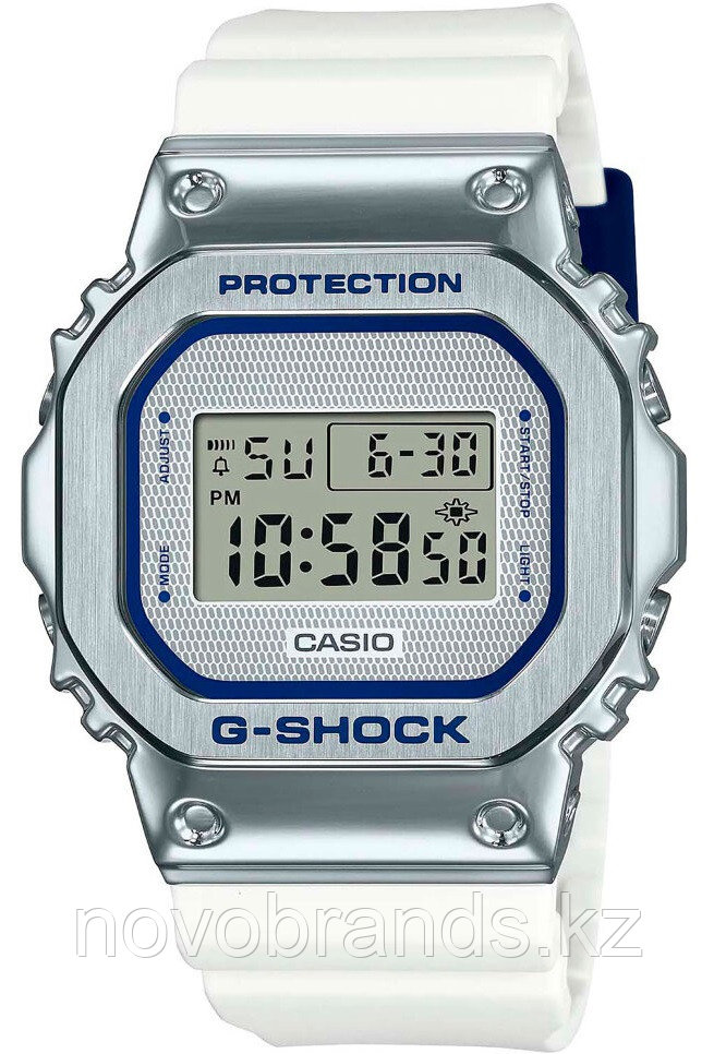 Часы Casio G-Shock GM-5600LC-7DR