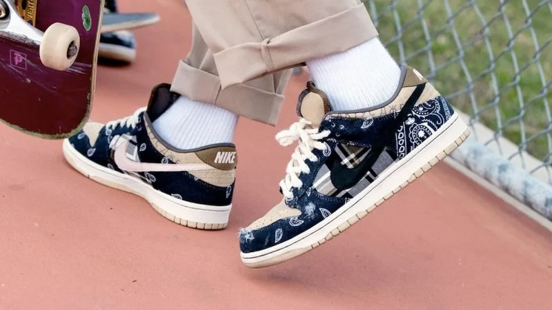 Кроссовки Nike SB Dunk Low Travis Scott - фото 1 - id-p109041782