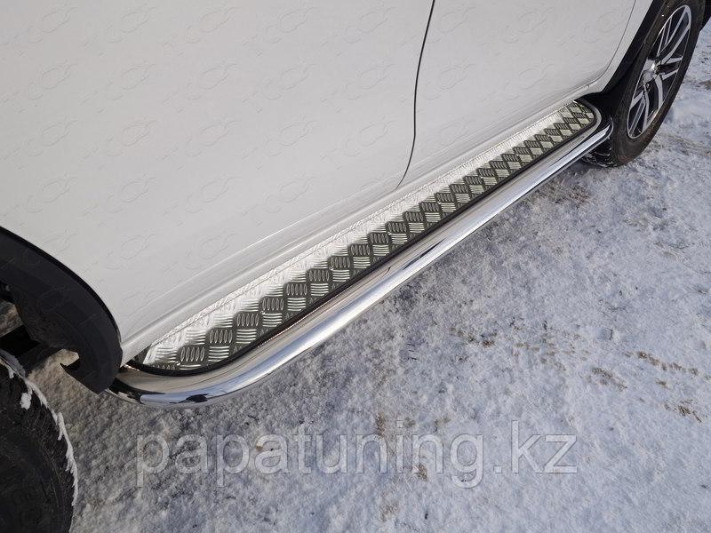 Пороги с площадкой 75х42 мм ТСС для Geely Emgrand X7 2013-2018