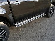 Пороги с площадкой (нерж. лист) 42,4 мм ТСС для Dongfeng DF6 2.3D Luxury 2022-