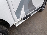 Пороги овальные с накладкой 120х60 мм ТСС для Toyota Hilux 8 2015-