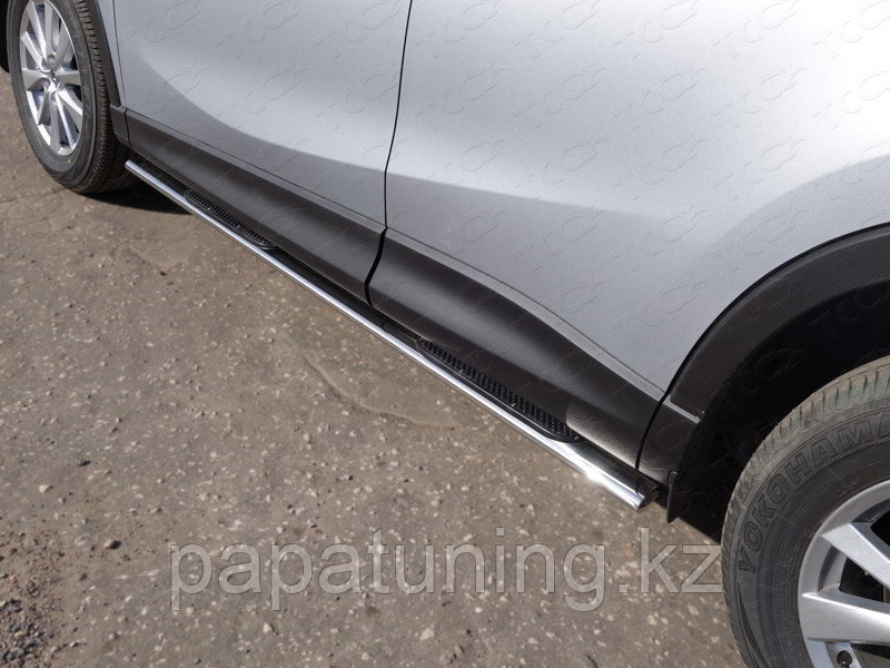 Пороги овальные с накладкой 75х42 мм ТСС для Mazda CX-5 2015-2016 - фото 1 - id-p108731340