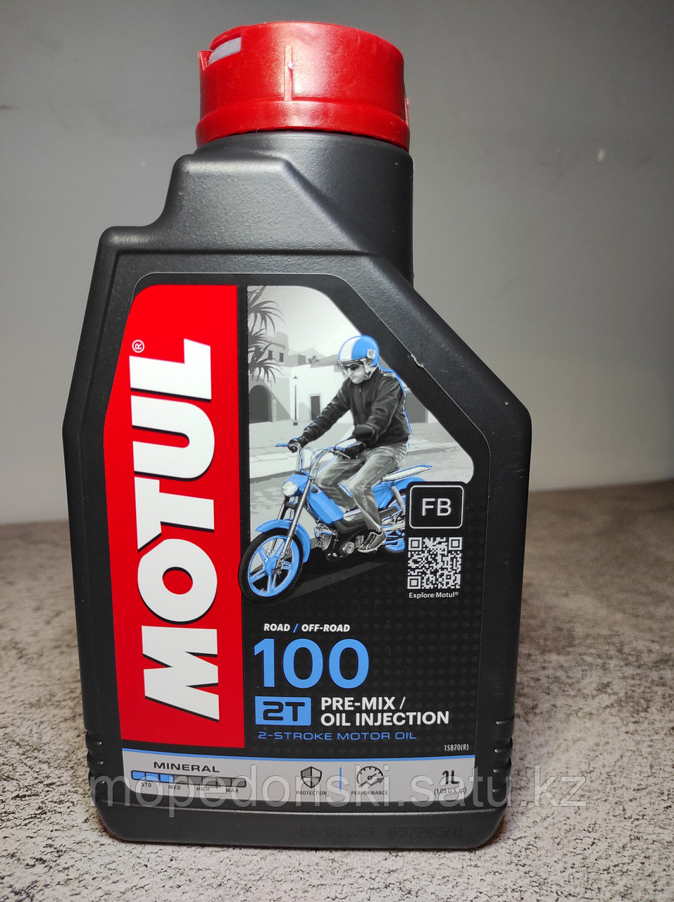 МАСЛО МОТОРНОЕ MOTUL 100 2T 1Л - фото 1 - id-p109159648