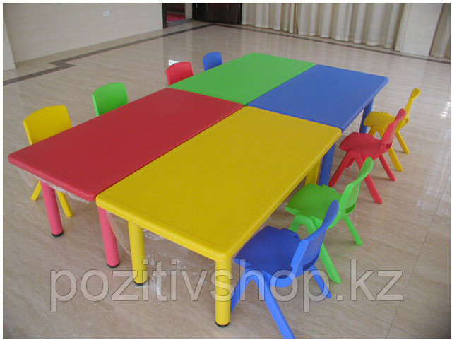 Детский стол пластиковый прямоугольный ЛЮТИК HD302 