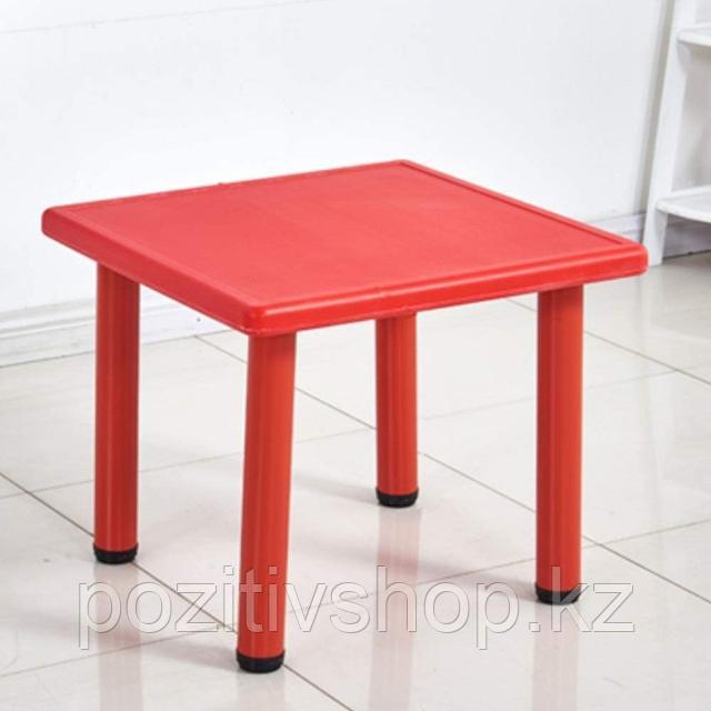 Детский стол пластиковый квадратный РУБИК HD401 красный