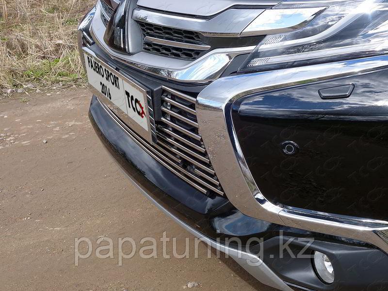 Защита радиатора 12 мм (с парктроником) ТСС для Mitsubishi Pajero Sport 2016-2020 - фото 1 - id-p108834324