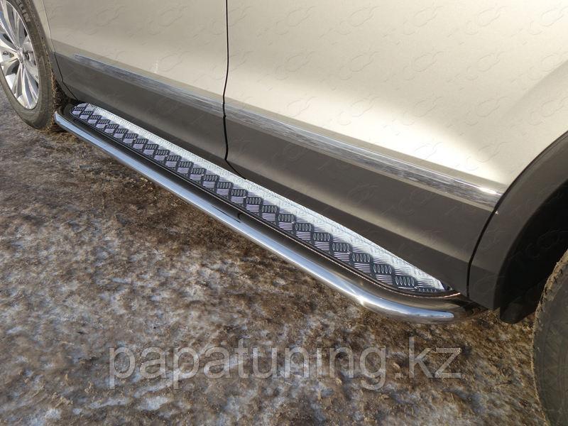 Пороги с площадкой 75х42 мм ТСС для Volkswagen Tiguan 2017-2021, фото 1