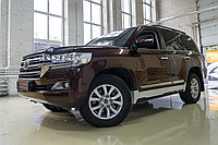 Пороги выдвижные электрические ОЕМ для Toyota Land Cruiser 200 только в комплекте с юбкой 2015-