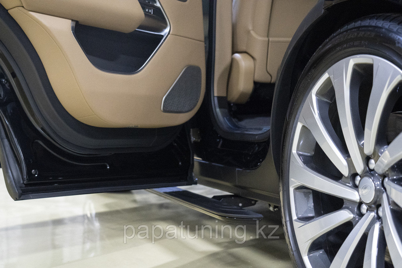 Пороги выдвижные электрические ОЕМ для Land Rover Range Rover Vogue LONG L 460 под оригинал 2022- - фото 8 - id-p109297160